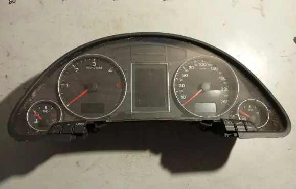 Audi A4 S4 B7 8E 8H Speedometer (instrument cluster) 8E0920931P