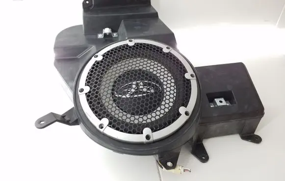 Mitsubishi ASX Subwoofer speaker 8720A136