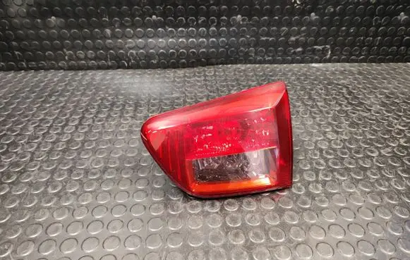 Peugeot 4007 Tailgate rear/tail lights 1146379R