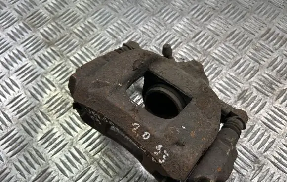 Toyota Verso Front brake caliper