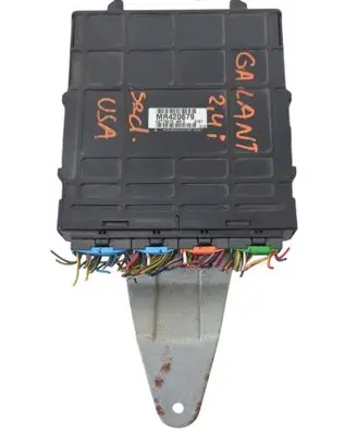 Mitsubishi Galant Engine control unit/module MR420679 E2T76475HHC 9727