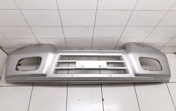 Mitsubishi Pajero Front bumper Mr437241