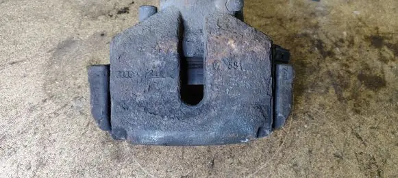 Volkswagen Eos Front brake caliper