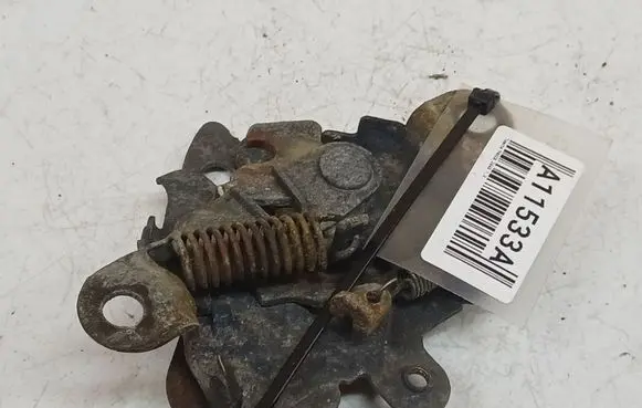 Toyota Yaris Tailgate/trunk/boot lock/catch/latch