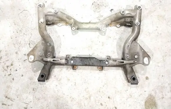 Mercedes-Benz C W204 Front subframe DALISID3594 2046281057 2046280557