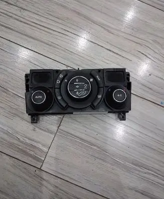 Peugeot 5008 Climate control unit 96738323XT