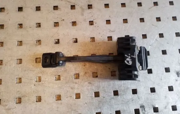 BMW 3 F30 F35 F31 Rear door check strap stopper 7311340