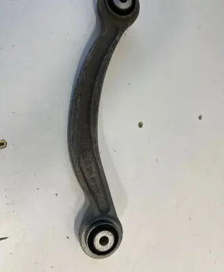 Rear upper control arm/wishbone