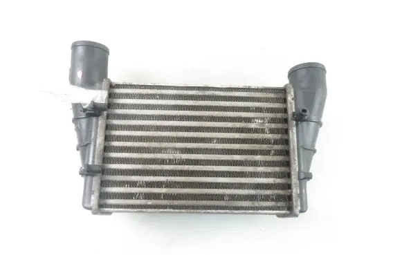 Volkswagen PASSAT B5 Intercooler radiator 058145805A