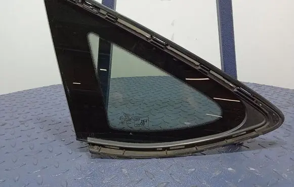 Audi A7 S7 4G Rear side window 4G8845299