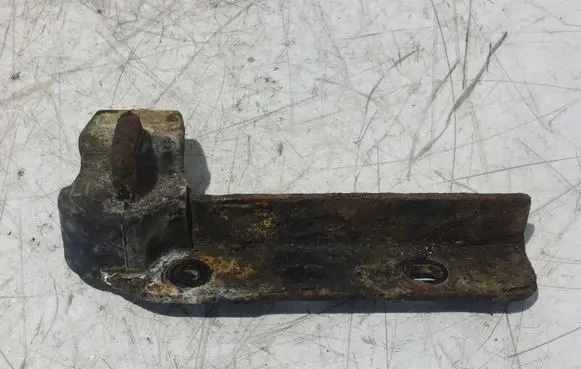 Ford Transit Custom Sliding door lock loop/hook striker BK21V25054AE