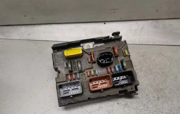 Peugeot 307 BSM Control unit 9659741880 BSML0400 BSML04