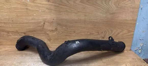 Volvo XC90 Intercooler hose/pipe 30714184