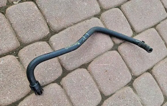 Opel Astra J Thermostat housing 13251447