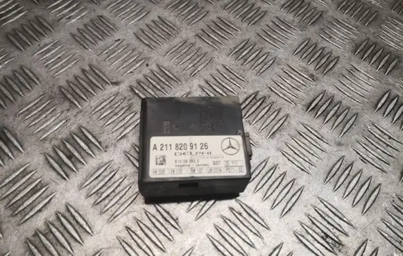 Mercedes-Benz C W203 Alarm control unit/module 2118209126 A2118209126