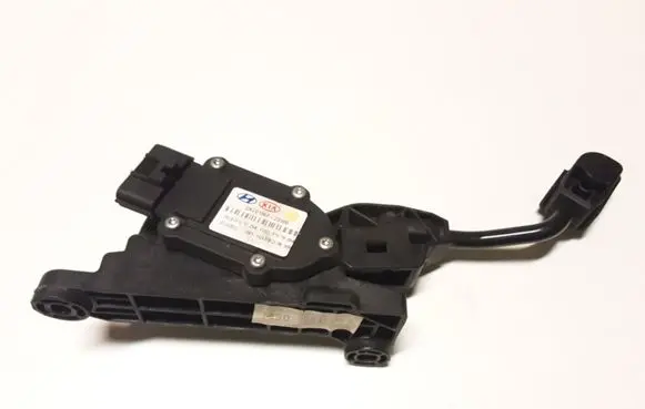 Hyundai ix35 Accelerator throttle pedal GKA0106A2S900 DH327272S000 327002S900
