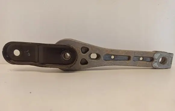 Skoda Yeti (5L) Engine mounting bracket 1K0199855BB