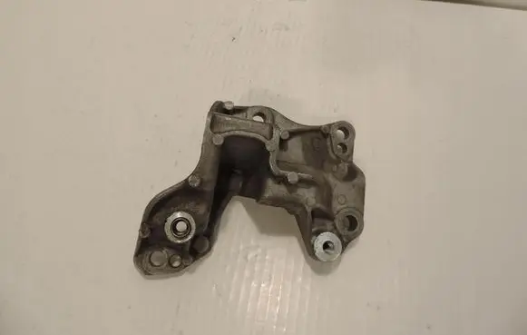Opel Corsa F Generator/alternator bracket 9812038180