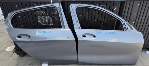 BMW 1 F40 Front door