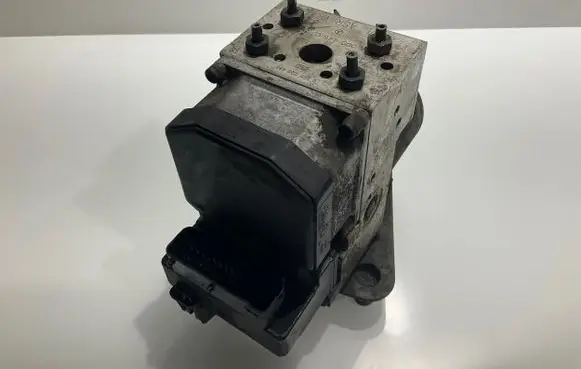 Mercedes-Benz Sprinter W901 W902 W903 W904 ABS Pump A0004460789 0265220488 0004460789