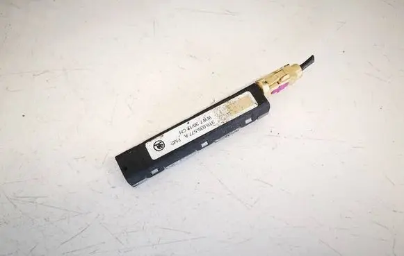 Antenna control unit