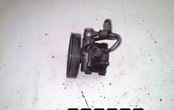 Citroen C5 Power steering pump 9696405380