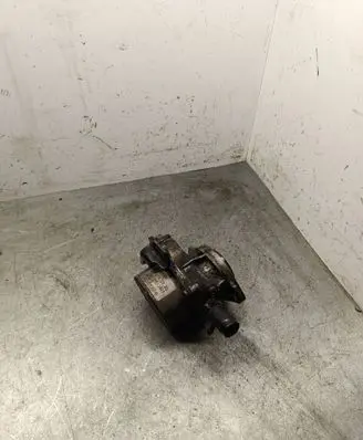 Renault Megane II Vacuum pump 8201005306
