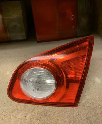 Nissan Qashqai Tailgate rear/tail lights 89071064