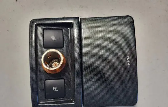 Peugeot 607 Cigarette lighter 9629449477