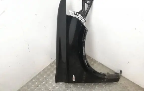 Mitsubishi Outlander Fender