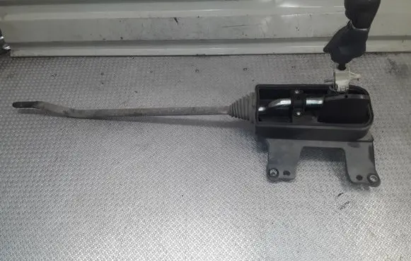 Opel Corsa D Gear shifter/selector 009123011