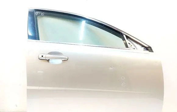 Volvo V70 Front door