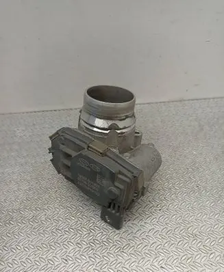 Hyundai Tucson TL Throttle valve 351002U000 A2C39810100
