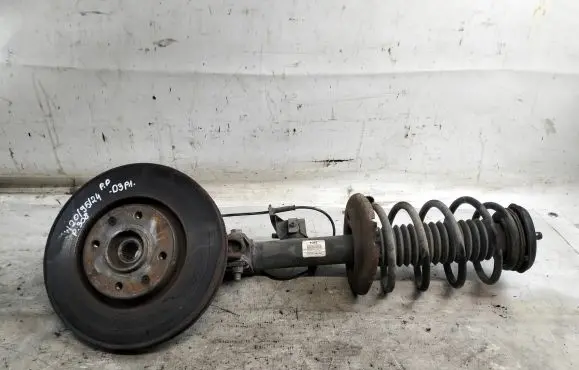 Peugeot 308 Front wheel hub spindle knuckle