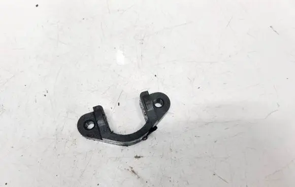 Mazda 6 Fuel Injector clamp holder 