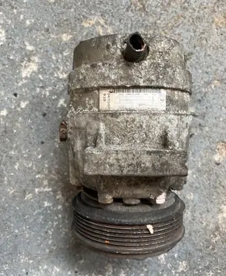 Renault Laguna II Air conditioning (A/C) compressor (pump) 7711134454
