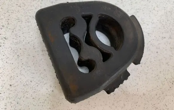Muffler mount bracket/holder