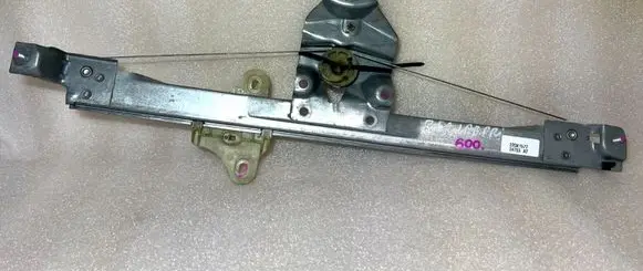 Renault Captur Front window lifting mechanism without motor 807001363R
