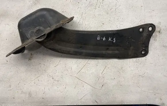 Volkswagen PASSAT B6 Rear upper control arm/wishbone 3C0505225A