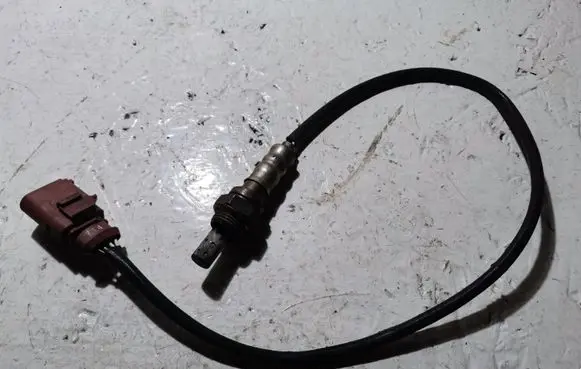 Audi A4 S4 B7 8E 8H Lambda probe sensor 06E906265N