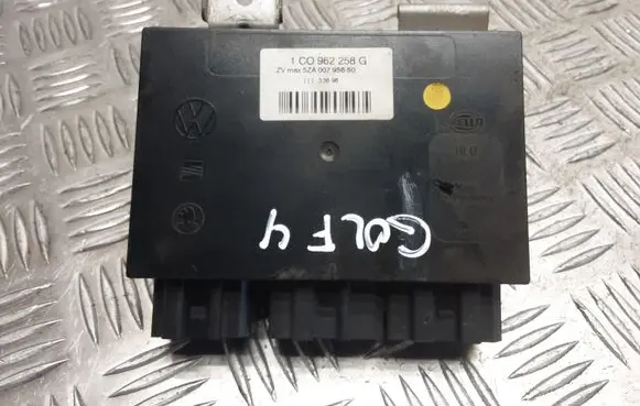 Volkswagen Golf IV Comfort/convenience module 1CO962258G