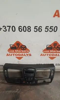 Renault Laguna III Climate control unit 275100002R A02100A8400001