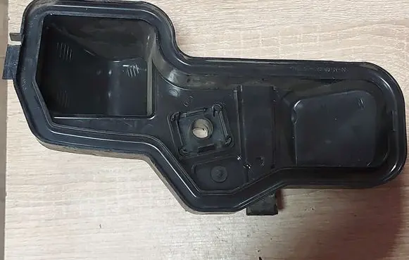 Audi A6 S6 C5 4B Headlight/headlamp dust cover 14846800