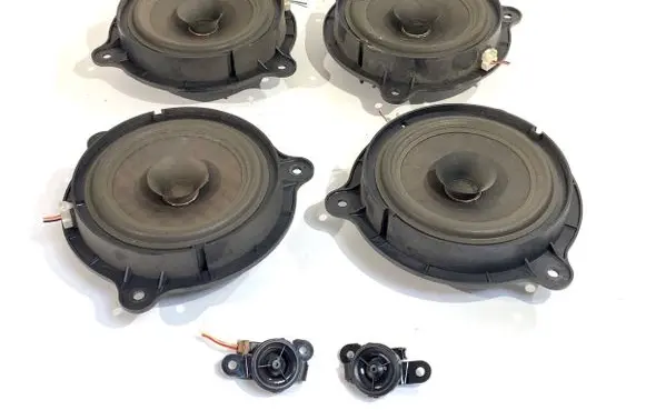 Nissan Note (E11) Audio system kit 28156AV700