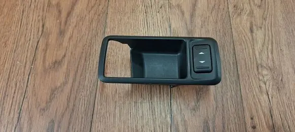 Ford Focus C-MAX Electric window control switch 3M51226A37ADW