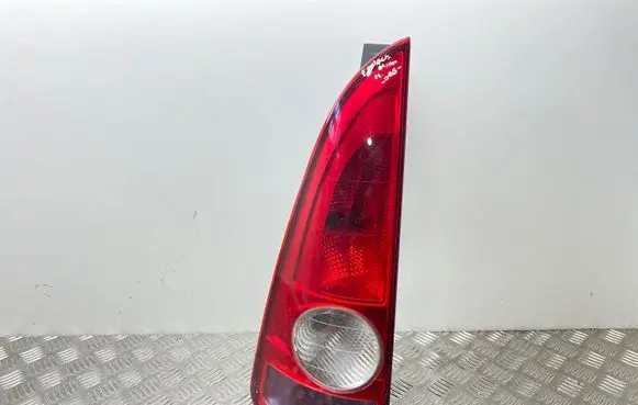Renault Espace - Grand espace IV Rear/tail lights 8200027153