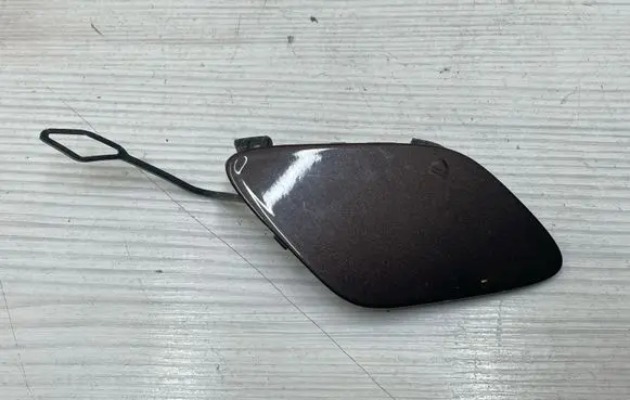 Mercedes-Benz E W213 Front tow hook cap/cover A2128850526