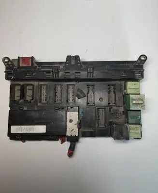 Land Rover Range Rover L322 Fuse module 8380407