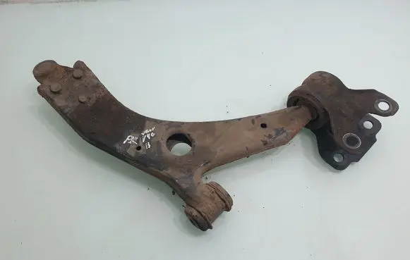 Volvo V40 Front lower control arm/wishbone