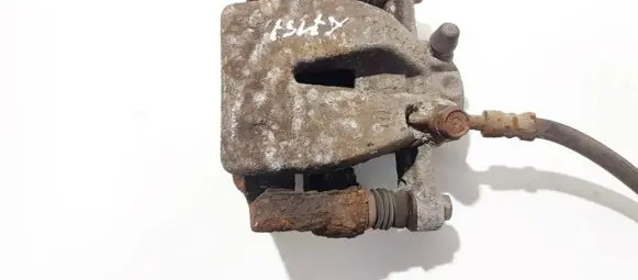 Toyota Avensis T250 Rear brake caliper y01340